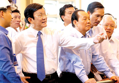 อนาคตเร่งเร้าให้เราสร้างประวัติศาสตร์หน้าใหม่